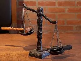 court-scales-jpg-4