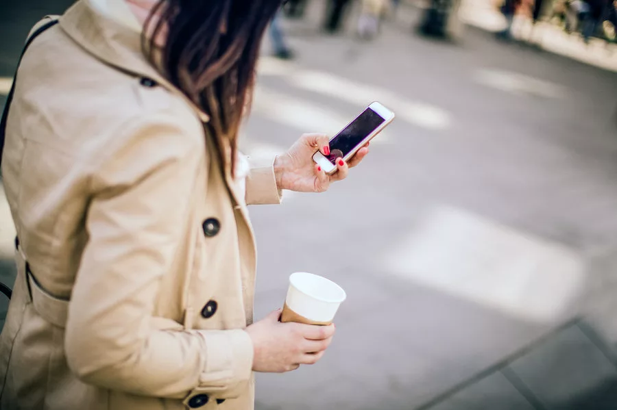 walking-cell-phone-jpg