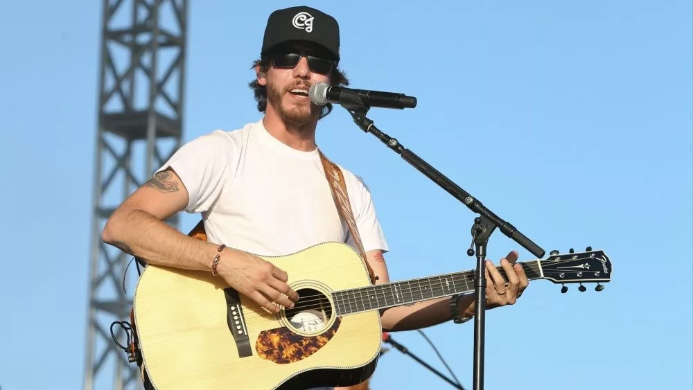 Chris Janson performs at the CountryFlo Music and Camping Festival on November 4^ 2016 in Lake Wales^ Florida.