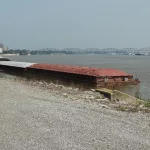 cairo-barges