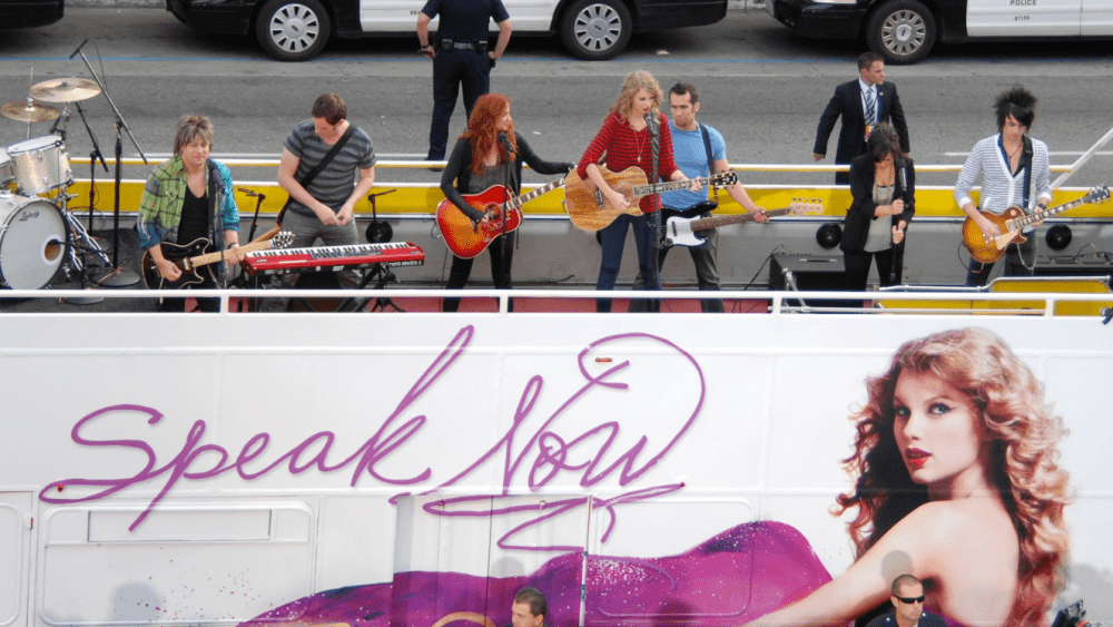 shutterstock_64284640497589