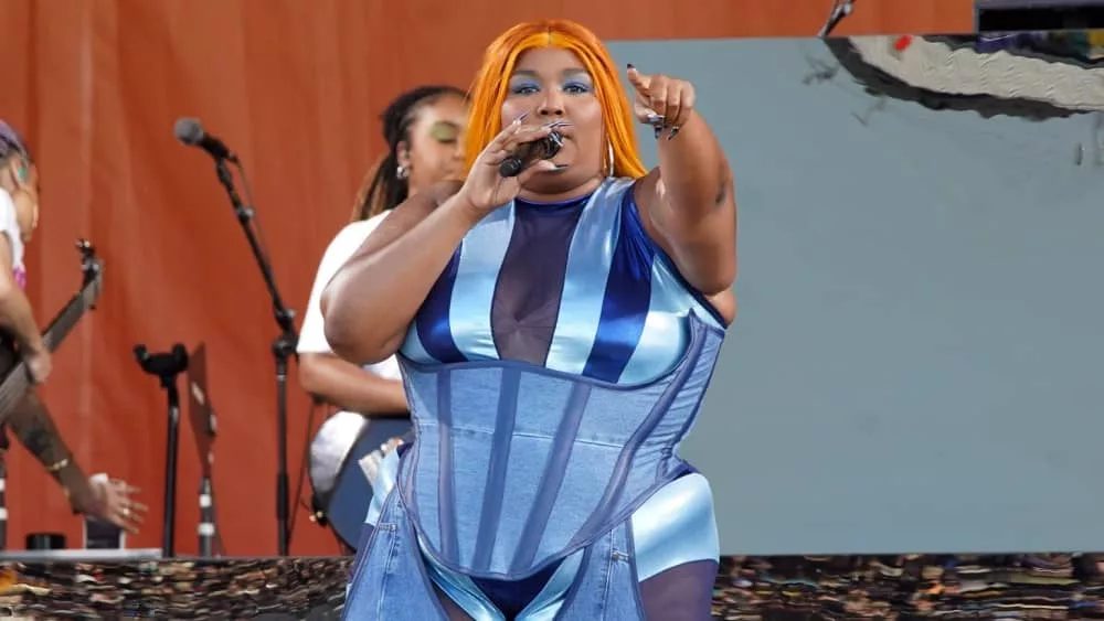 shutterstock_2295280185890817