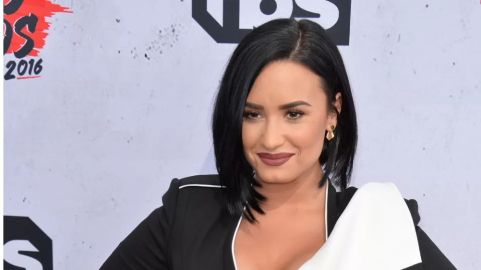 Demi Lovato Shares Cover Of Let Me Down Easy From Daisy Jones The