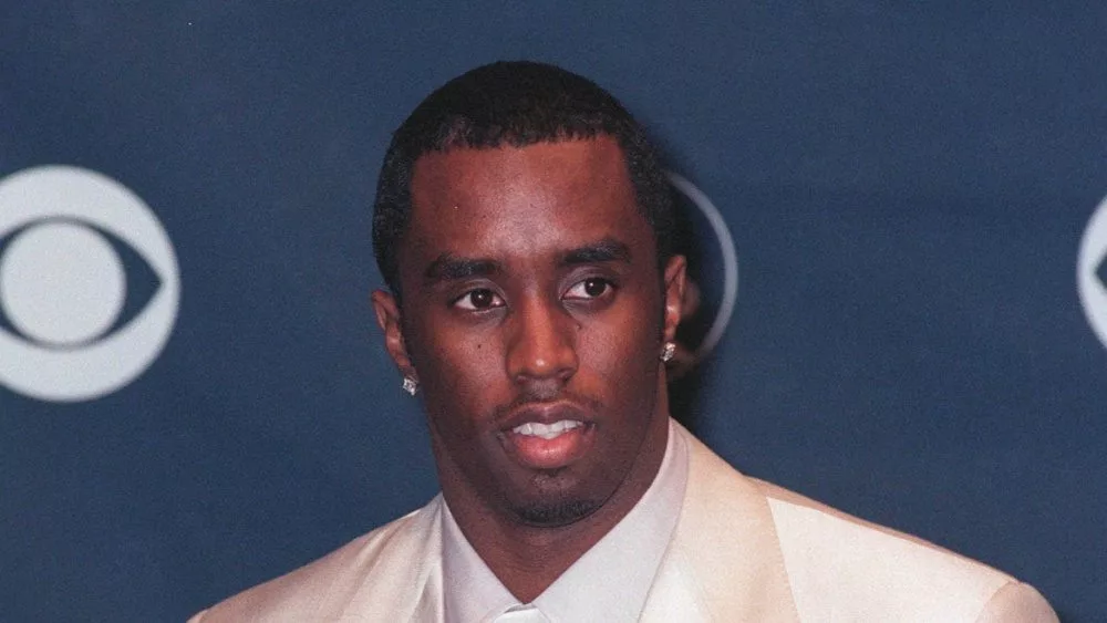 SEAN "PUFF DADDY" COMBS at the 41st Annual Grammy Awards in Los Angeles. 24FEB99