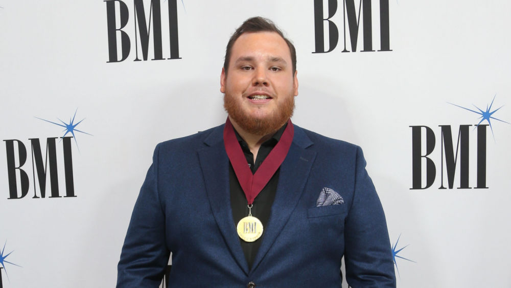 shutterstock_1229415520135763