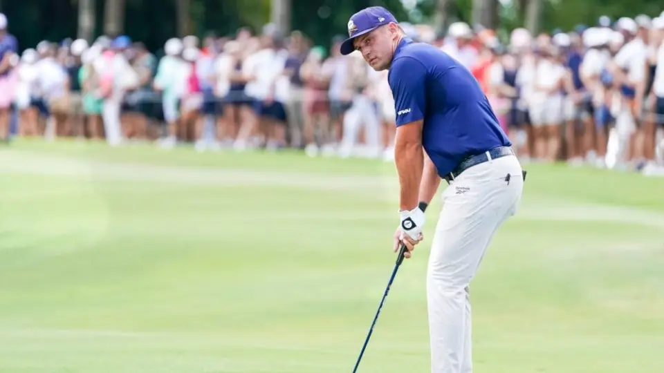 Bryson DeChambeau^ captain of Crushers GC^ chips on to the first green during the final round of LIV Golf Miami on April 6^ 2025 at Trump National Doral. DORAL^ FL - APR 6