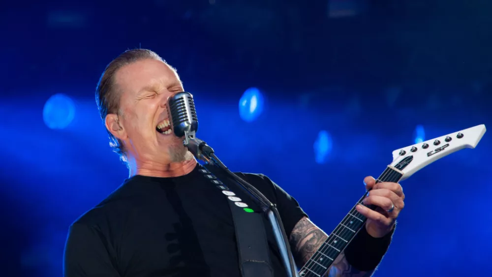 shutterstock_2210357337356997