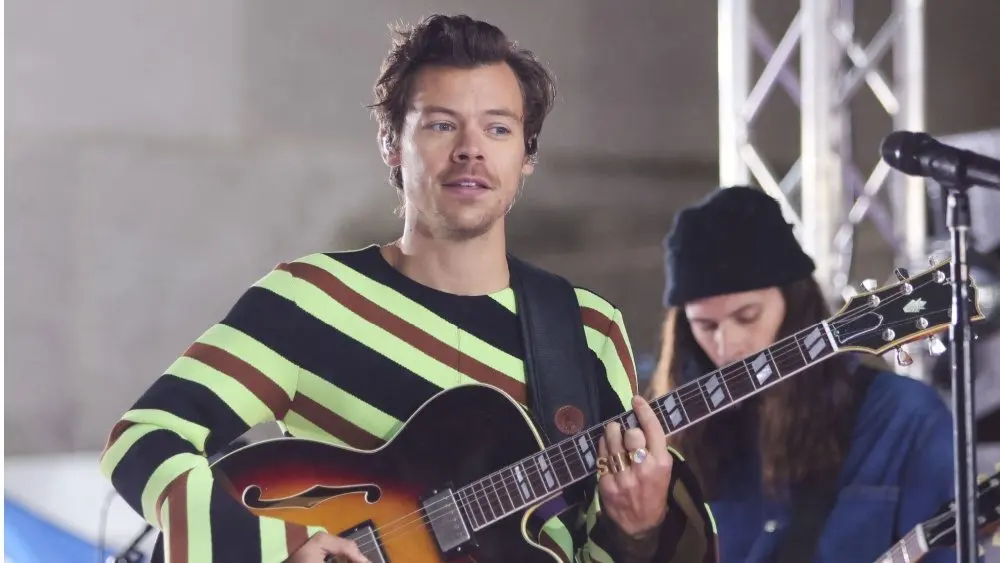 Harry Styles performs on NBC's "TODAY" Show at Rockefeller Plaza on May 19^ 2022 in New York City.