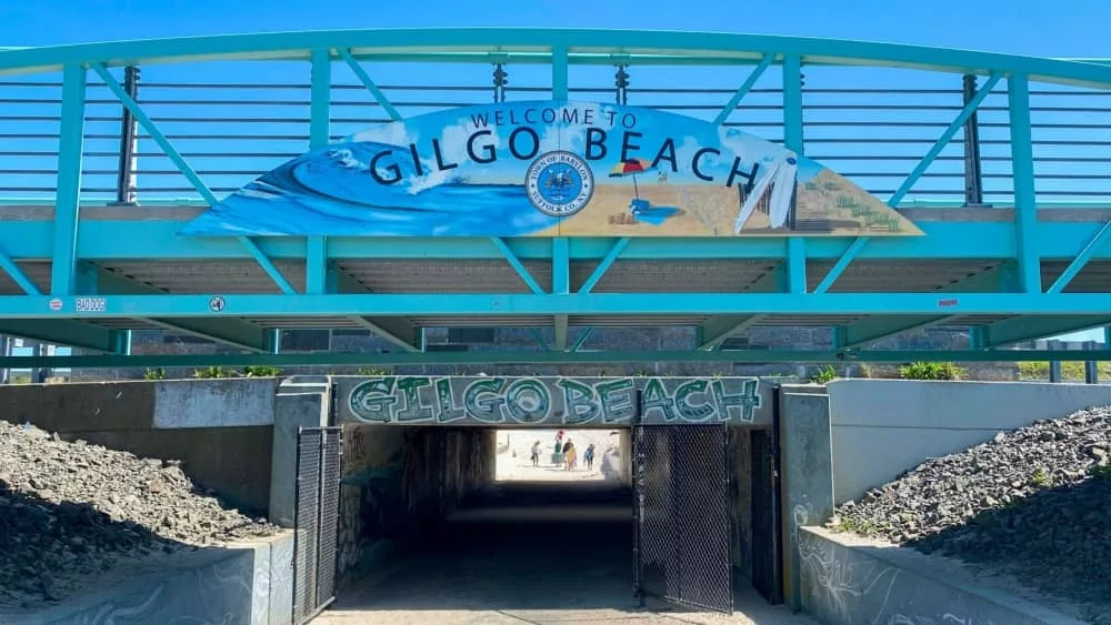 Tunnel under Ocean Parkway to enter Gilgo Beach and the Atlantic Ocean. Babylon^ New York^ USA