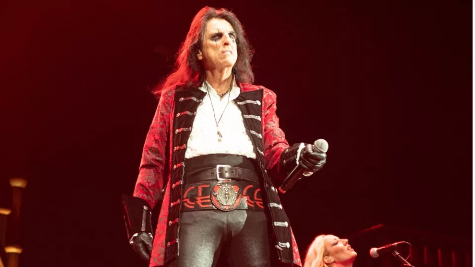 Alice Cooper reveals 2025 tour dates 106.9 WDML