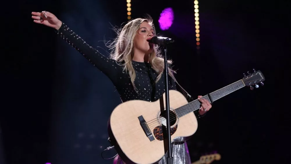 Kelsea Ballerini performs at the 2018 CMA Fest at Nissan Stadium on June 9^ 2018 in Nashville^ Tennessee.