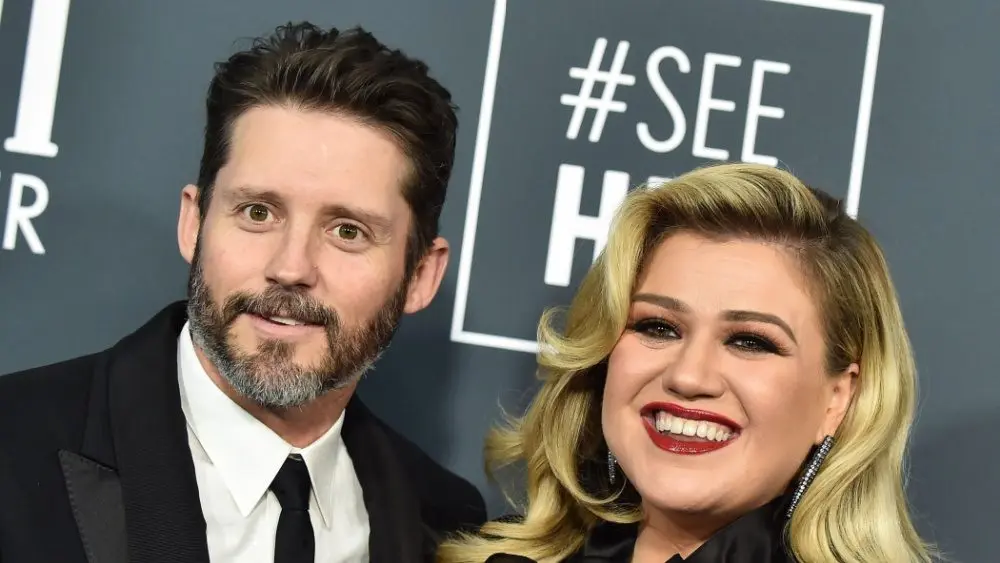 Kelly Clarkson and Brandon Blackstock arrives for the 25th Annual Critics' Choice Awards on January 12^ 2020 in Santa Monica^ CA LOS ANGELES - JAN 12
