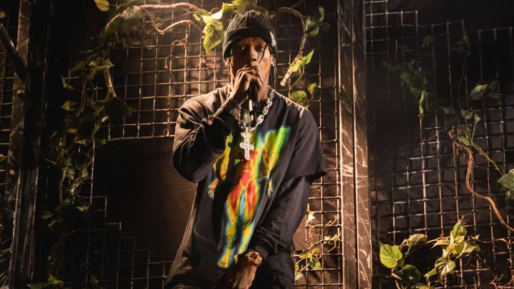 shutterstock_1896506758873223