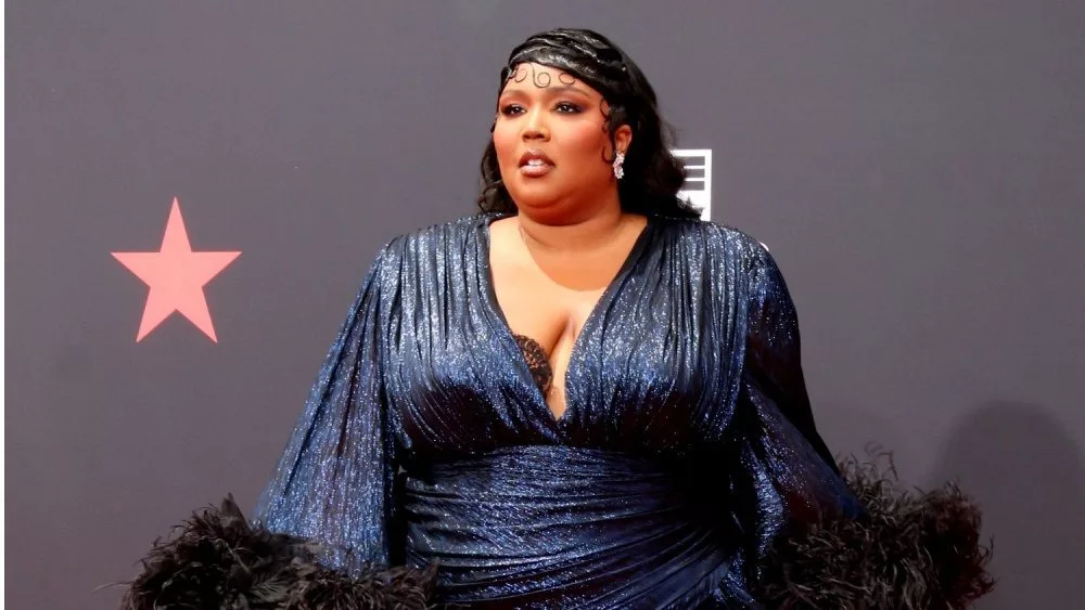 Lizzo at the 2022 BET Awards at Microsoft Theater on June 26^ 2022 in Los Angeles^ CA
