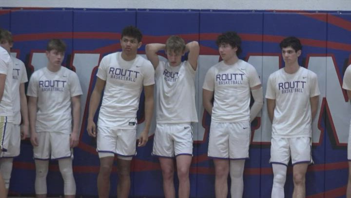 new-berlin-vs-routt-boys-regional-basketball_preview-0000000
