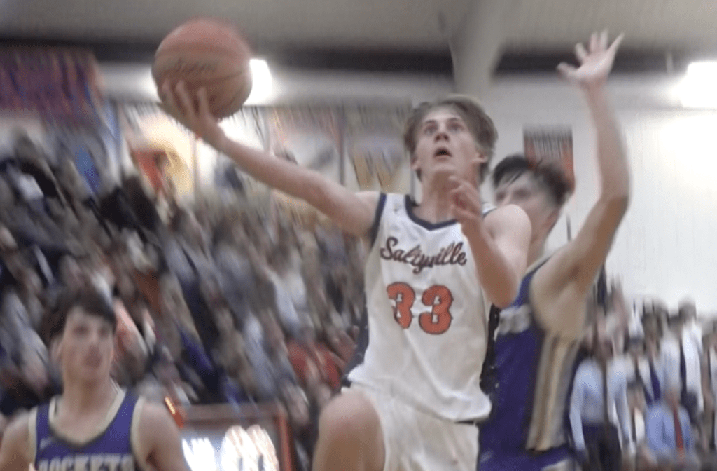 Dodd Powers Pretzels To Gene Bergschneider Turkey Tourney Title