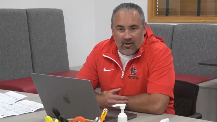 live-rewind-matt-silkowski-lincoln-football_preview-0000000