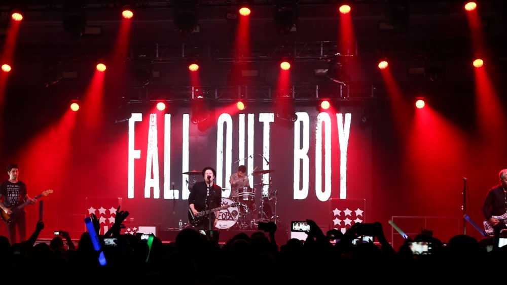 shutterstock_1100552888300473