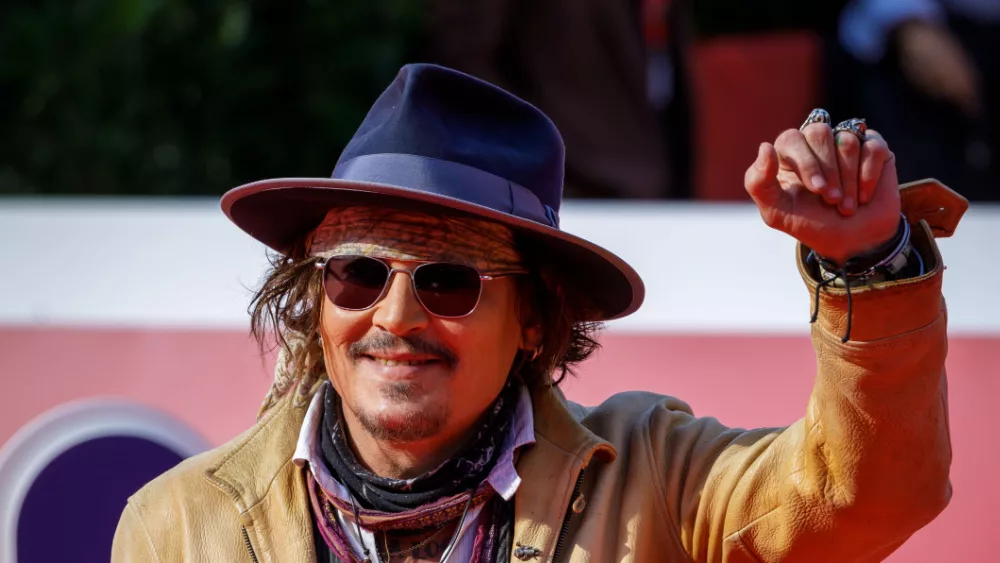 shutterstock_2061547877131353