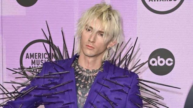 Machine Gun Kelly (MGK) at the 2022 American Music Awards at the Microsoft Theatre. LOS ANGELES^ CA. November 20^ 2022
