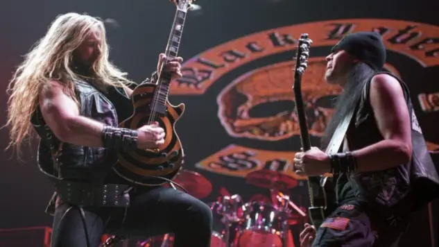 Guitarist/Vocalist Zakk Wylde of Black Label Society performs in concert August 22^ 2002 at the Pepsi Center in Denver^ CO.
