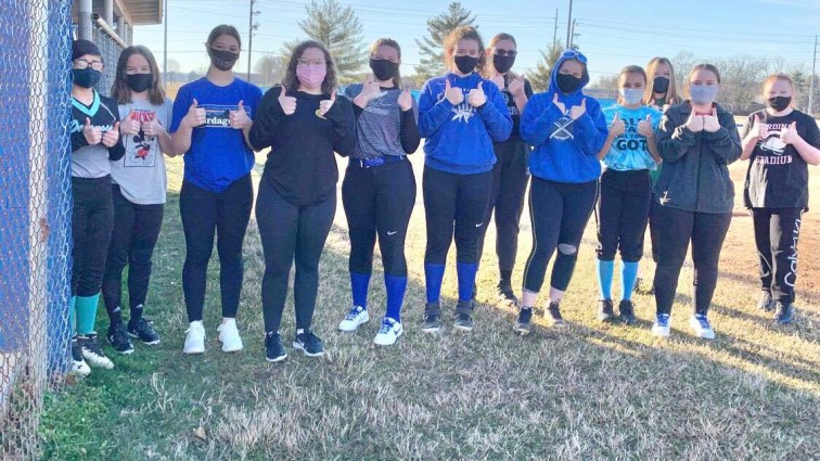 lady-falcons-3