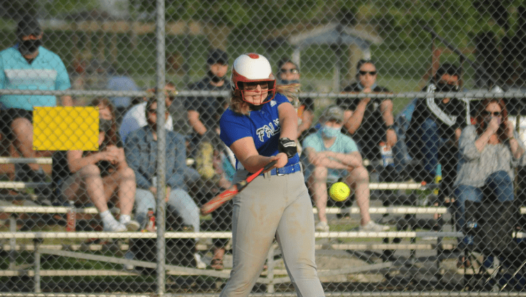lady-falcons-5