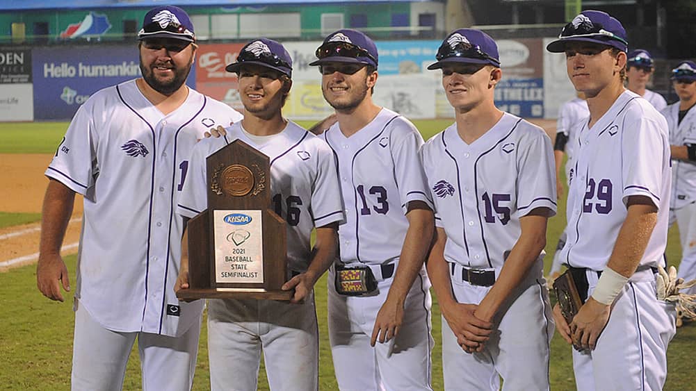lyons-with-state-semifinal-trophy