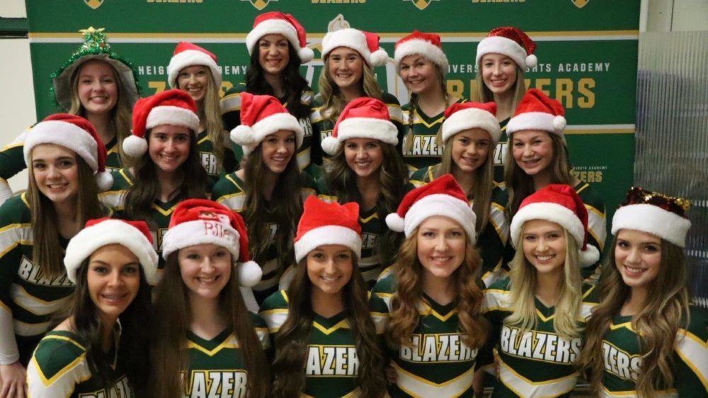 uha-cheerleaders-christmas-2021-19-2