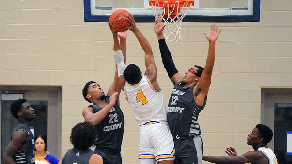 jabrion-spikes-vs-trigg