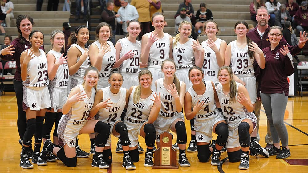 henderson-girls-with-trophy