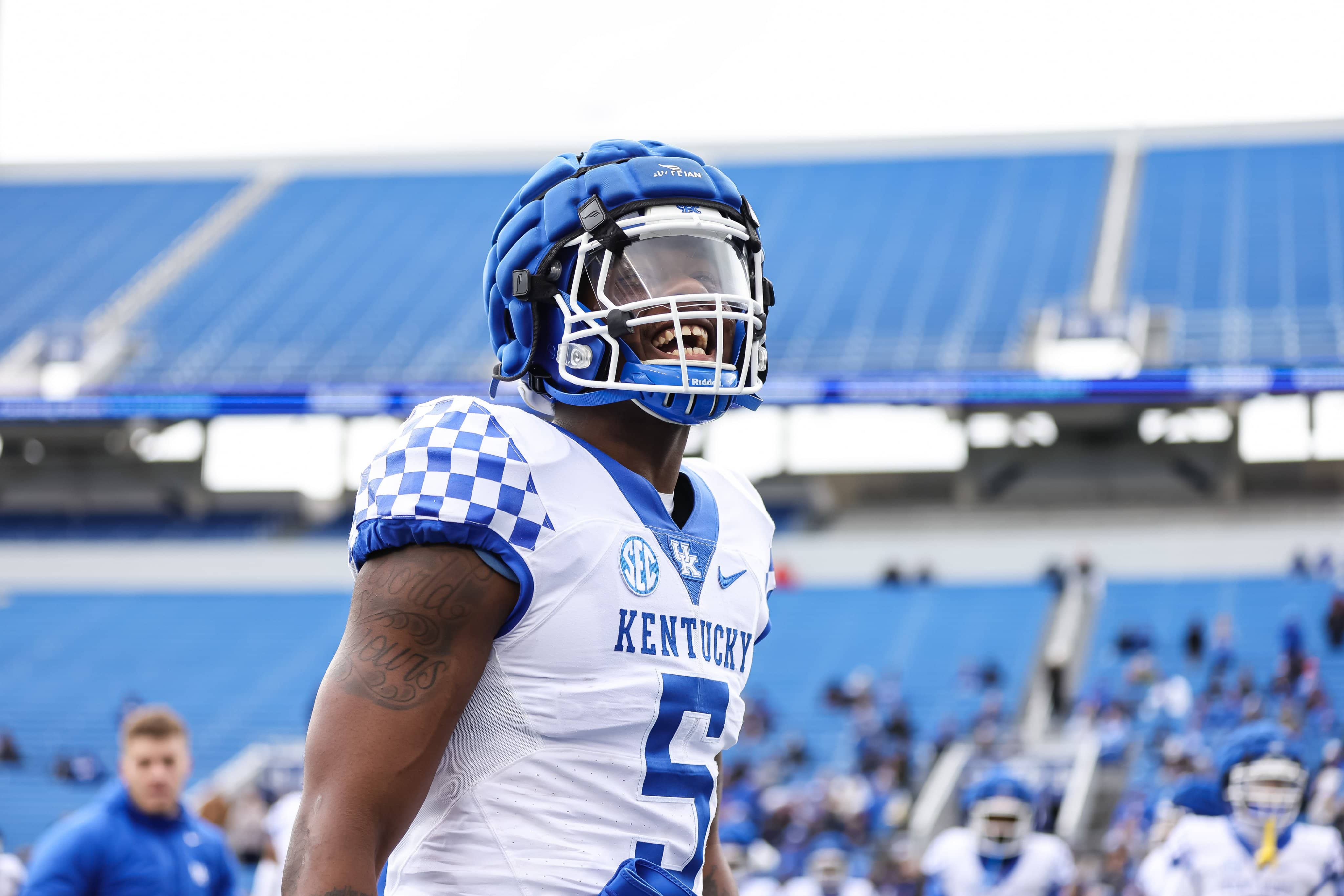 Kaiya Sheron impressing as Kentucky football backup QB