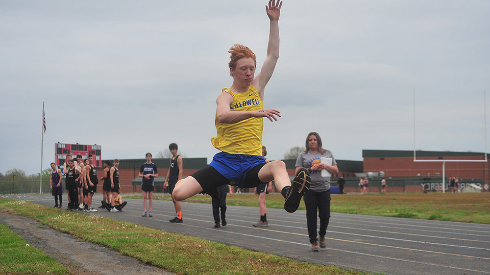 timothy-nichols-at-hopkins-central-track