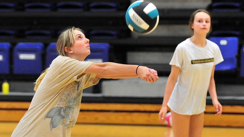 caldwell-volleyball-practice