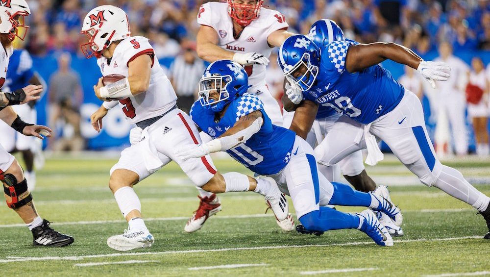 Kentucky-Ole Miss students fight in the stands during SEC matchup