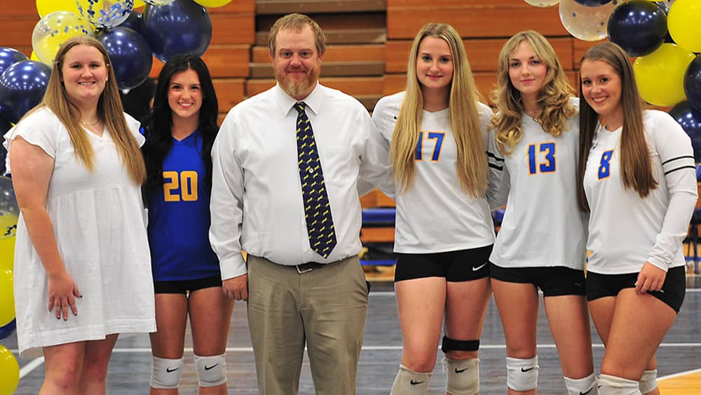 caldwell-volleyball-seniors-4
