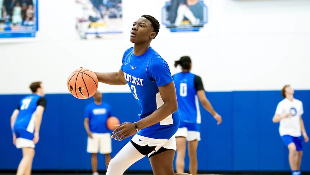 adou-thiero-mbb-practice-photo-by-cole-bollinger-uk-athletics