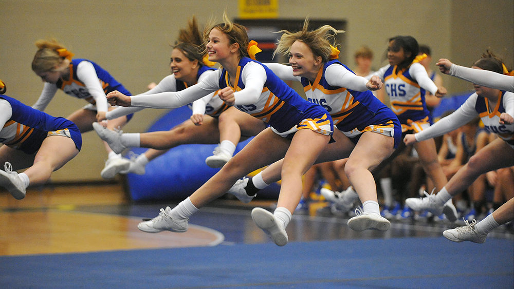 cheerleaders-at-tiger-madness