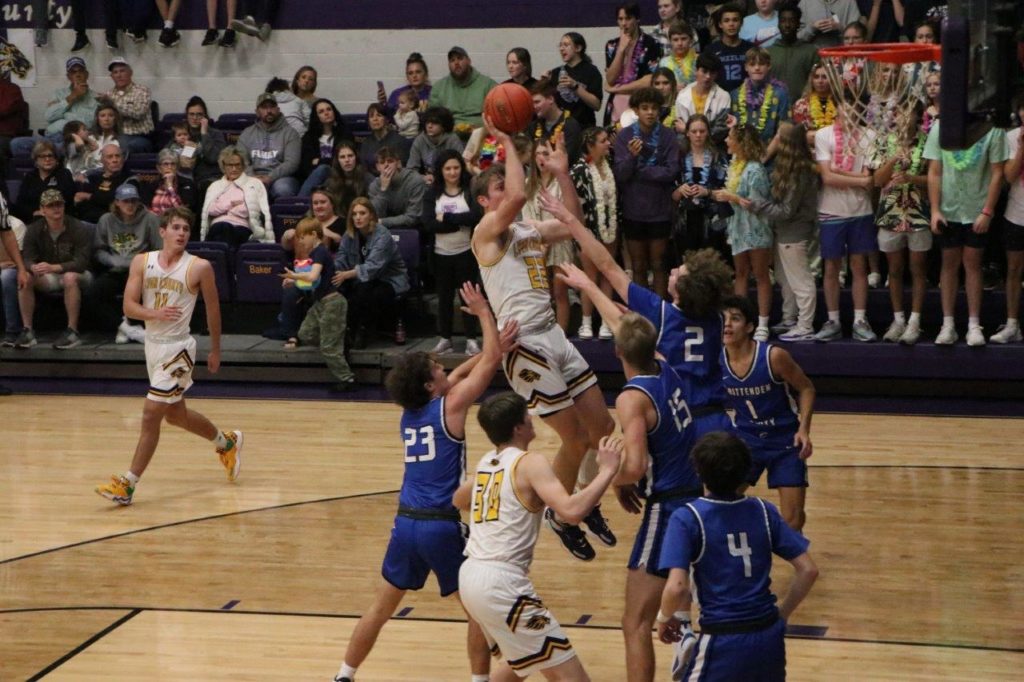 Lyons Roar Past Crittenden County For District Win | Your Sports Edge 2021