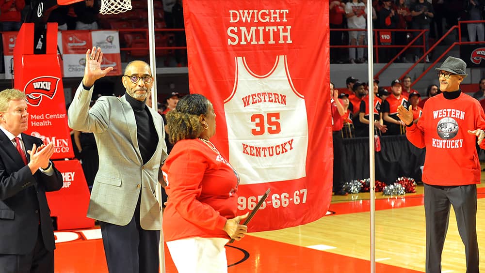 smiths-with-jersey-banner-at-wku