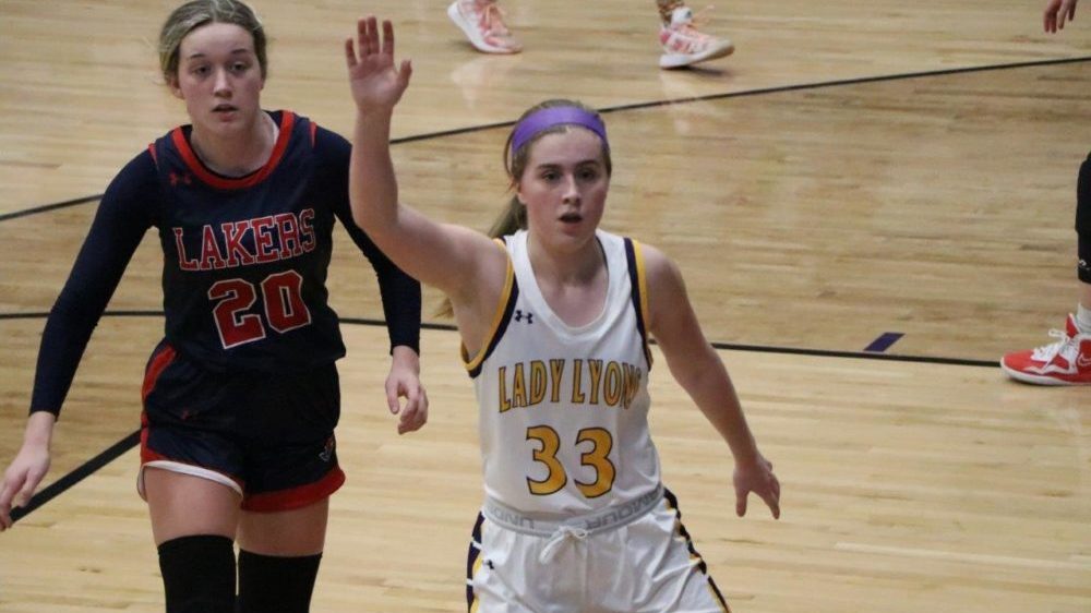 lady-lyons-lady-lakers-22-2