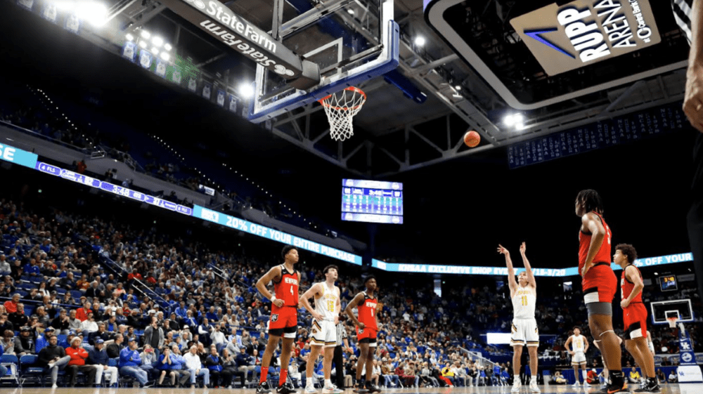 Commotie Teken een foto zak Kentucky basketball has a new scoring King in Travis Perry | Your Sports  Edge 2021