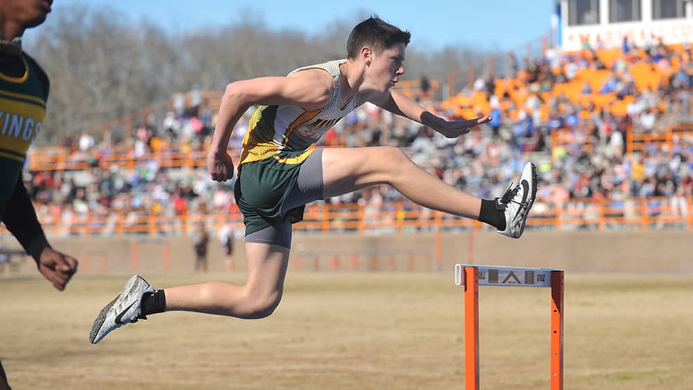 uha-track-at-marshall-invitational