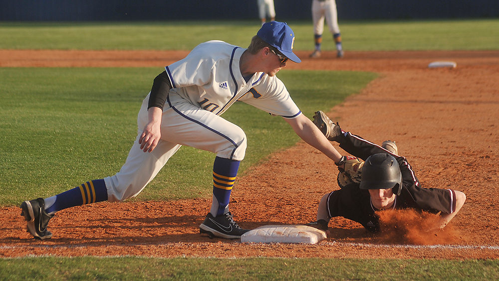 ben-goodaker-vs-madisonville-3