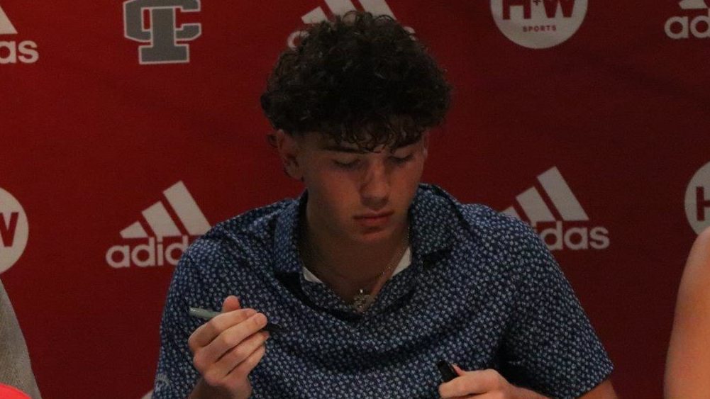 todd-central-signings-29-2