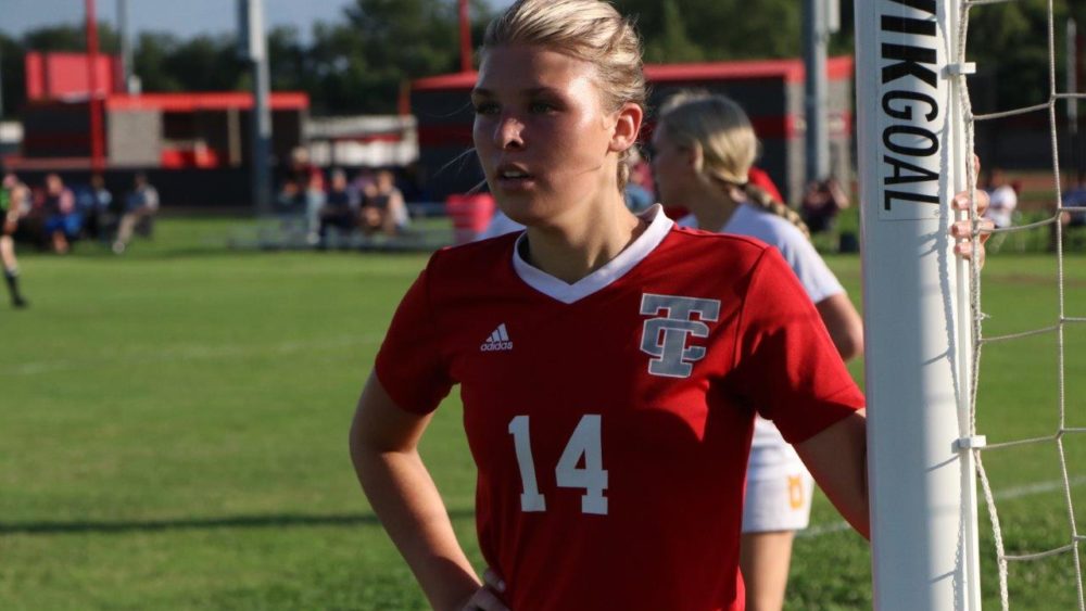 lady-rebels-barren-23-2