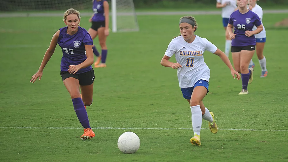 kinlee-rowland-vs-lyon