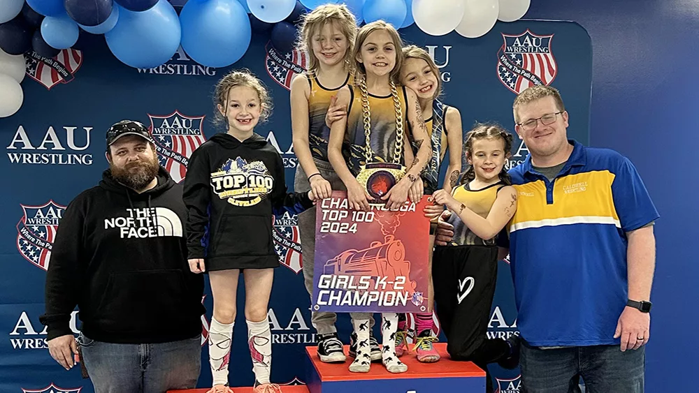 youth-wrestling-at-chattanooga