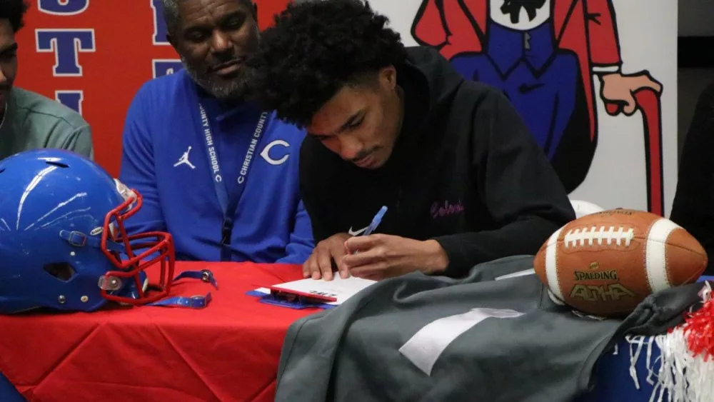 signing-day-cchs-37-2