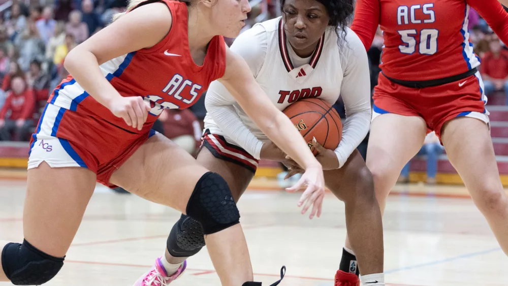 lady-rebels-10-4